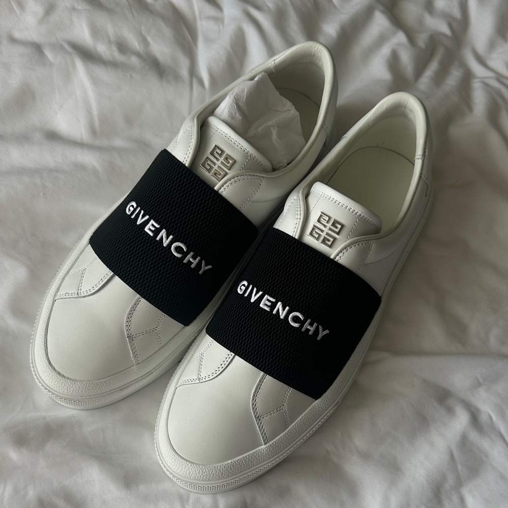 Men’s GIVENCHY White Sneakers